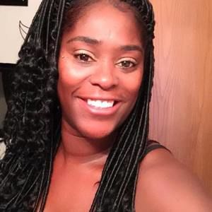 Meet your Posher, Monique